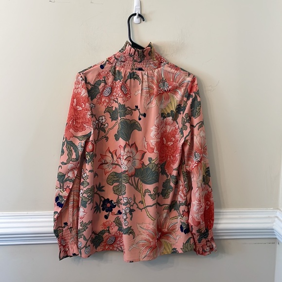 TUCKERNUCK
Chantilly Vine Sadie Top PEACH - Picture 8 of 8